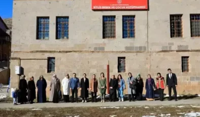 Bitlis’te ‘Annemle Kütüphanedeyim’ Projesi Başladı